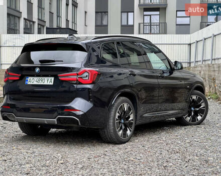 Черный БМВ iX3, объемом двигателя 0 л и пробегом 28 тыс. км за 45000 $, фото 16 на Automoto.ua