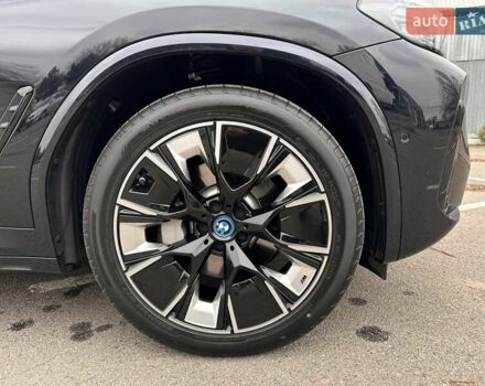 Черный БМВ iX3, объемом двигателя 0 л и пробегом 7 тыс. км за 37900 $, фото 30 на Automoto.ua