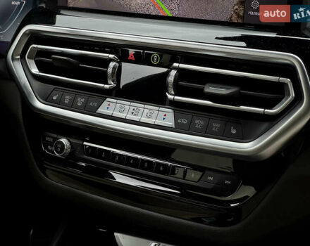 Черный БМВ iX3, объемом двигателя 0 л и пробегом 28 тыс. км за 45000 $, фото 30 на Automoto.ua