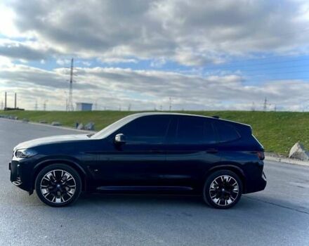 Черный БМВ iX3, объемом двигателя 0 л и пробегом 10 тыс. км за 40000 $, фото 1 на Automoto.ua