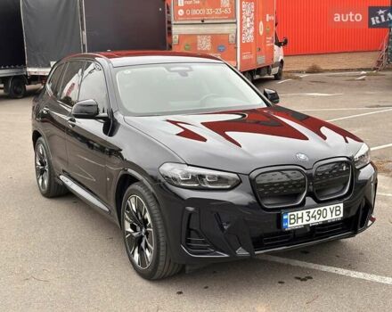 Черный БМВ iX3, объемом двигателя 0 л и пробегом 7 тыс. км за 37900 $, фото 3 на Automoto.ua