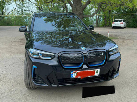 БМВ iX3 2021 в Одессе на Automoto.ua Черный БМВ iX3, объемом двигателя 0 л и пробегом 115 тыс. км за 35000 $, фото 1 на Automoto.ua