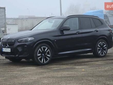 Черный БМВ iX3, объемом двигателя 0 л и пробегом 60 тыс. км за 41850 $, фото 1 на Automoto.ua