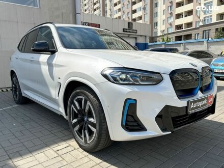 БМВ iX3 2022 в Одессе на Automoto.ua Черный БМВ iX3, объемом двигателя 0 л и пробегом 3 тыс. км за 64990 $, фото 1 на Automoto.ua