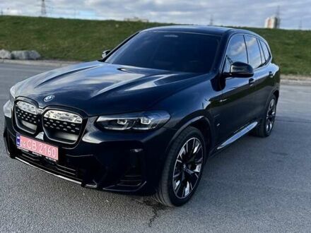 Черный БМВ iX3, объемом двигателя 0 л и пробегом 10 тыс. км за 40000 $, фото 1 на Automoto.ua