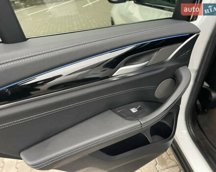 БМВ iX3, объемом двигателя 0 л и пробегом 136 тыс. км за 24800 $, фото 13 на Automoto.ua