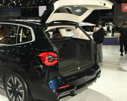 БМВ iX3, объемом двигателя 0 л и пробегом 0 тыс. км за 37999 $, фото 24 на Automoto.ua