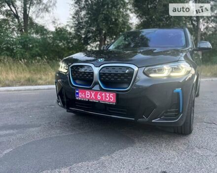 Серый БМВ iX3, объемом двигателя 0 л и пробегом 19 тыс. км за 48500 $, фото 14 на Automoto.ua