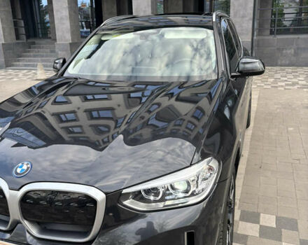 Серый БМВ iX3, объемом двигателя 0 л и пробегом 133 тыс. км за 35500 $, фото 3 на Automoto.ua