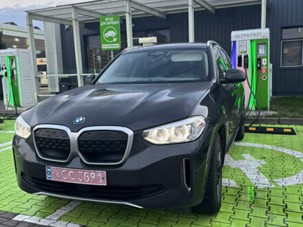 Серый БМВ iX3, объемом двигателя 0 л и пробегом 133 тыс. км за 34999 $, фото 1 на Automoto.ua