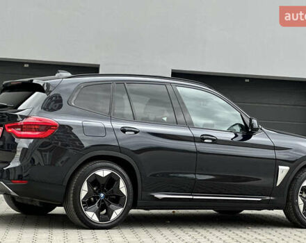 Синий БМВ iX3, объемом двигателя 0 л и пробегом 112 тыс. км за 33400 $, фото 4 на Automoto.ua