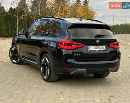 Синий БМВ iX3, объемом двигателя 0 л и пробегом 180 тыс. км за 29500 $, фото 2 на Automoto.ua