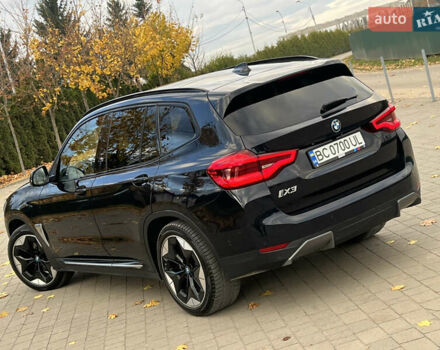 Синий БМВ iX3, объемом двигателя 0 л и пробегом 180 тыс. км за 29500 $, фото 3 на Automoto.ua