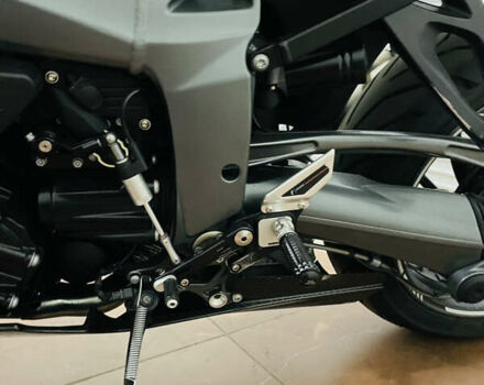 Серый БМВ K 1300R, объемом двигателя 1.3 л и пробегом 53 тыс. км за 10800 $, фото 13 на Automoto.ua