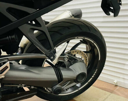 Серый БМВ K 1300R, объемом двигателя 1.3 л и пробегом 53 тыс. км за 10800 $, фото 12 на Automoto.ua