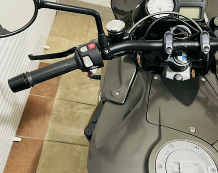 Серый БМВ K 1300R, объемом двигателя 1.3 л и пробегом 53 тыс. км за 10800 $, фото 34 на Automoto.ua