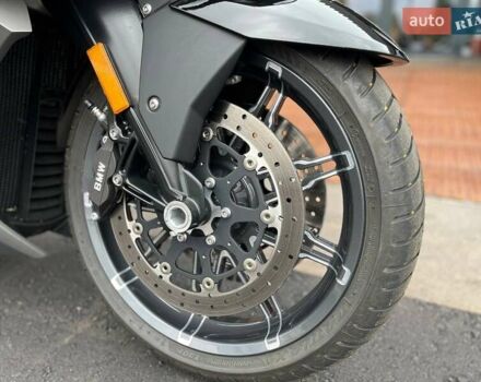 Черный БМВ K 1600GTL, объемом двигателя 1.65 л и пробегом 2 тыс. км за 34187 $, фото 5 на Automoto.ua