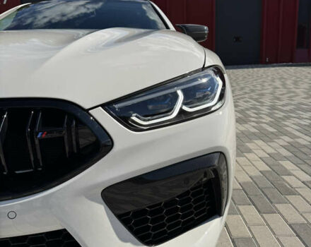 Белый БМВ M8 Gran Coupe, объемом двигателя 4.39 л и пробегом 10 тыс. км за 135000 $, фото 8 на Automoto.ua