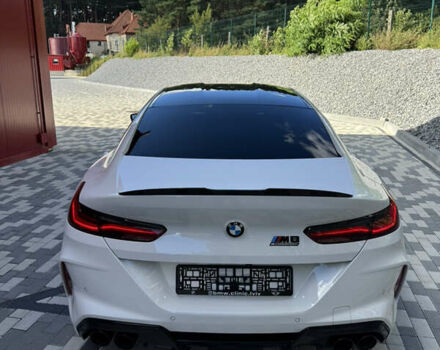 Белый БМВ M8 Gran Coupe, объемом двигателя 4.39 л и пробегом 10 тыс. км за 135000 $, фото 19 на Automoto.ua