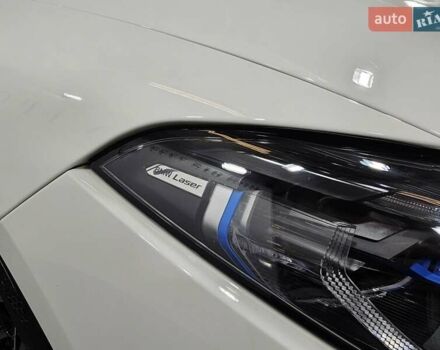 Белый БМВ M8 Gran Coupe, объемом двигателя 4.39 л и пробегом 31 тыс. км за 144999 $, фото 5 на Automoto.ua