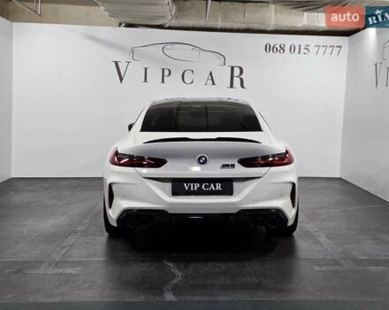 Белый БМВ M8 Gran Coupe, объемом двигателя 4.39 л и пробегом 31 тыс. км за 144999 $, фото 6 на Automoto.ua