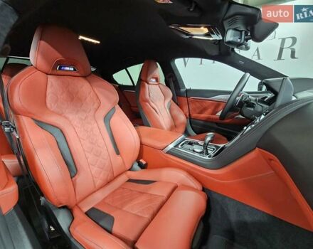 Белый БМВ M8 Gran Coupe, объемом двигателя 4.39 л и пробегом 31 тыс. км за 144999 $, фото 7 на Automoto.ua