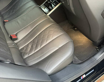 Черный БМВ M8 Gran Coupe, объемом двигателя 4.4 л и пробегом 80 тыс. км за 83000 $, фото 16 на Automoto.ua