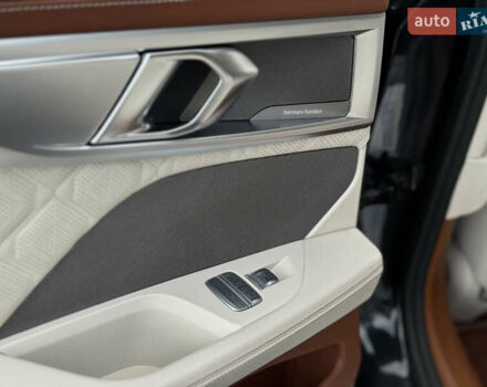 Черный БМВ M8 Gran Coupe, объемом двигателя 4.4 л и пробегом 130 тыс. км за 80999 $, фото 32 на Automoto.ua