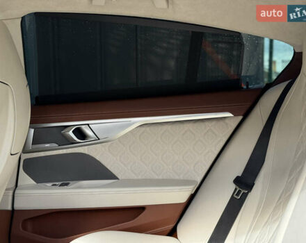 Черный БМВ M8 Gran Coupe, объемом двигателя 4.4 л и пробегом 130 тыс. км за 80999 $, фото 59 на Automoto.ua