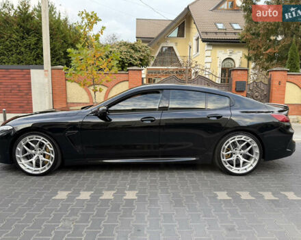 Черный БМВ M8 Gran Coupe, объемом двигателя 4.4 л и пробегом 80 тыс. км за 83000 $, фото 3 на Automoto.ua