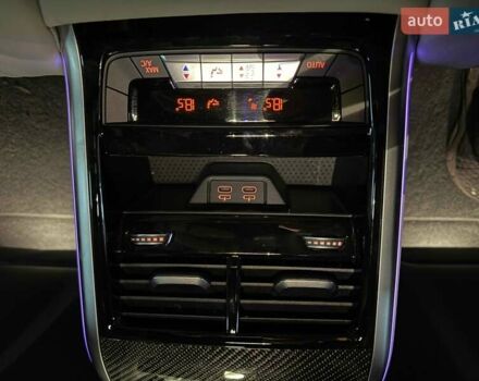 Черный БМВ M8 Gran Coupe, объемом двигателя 4.4 л и пробегом 29 тыс. км за 107000 $, фото 32 на Automoto.ua