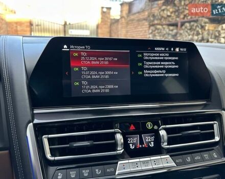 Красный БМВ M8 Gran Coupe, объемом двигателя 4.39 л и пробегом 42 тыс. км за 83500 $, фото 19 на Automoto.ua