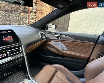 Красный БМВ M8 Gran Coupe, объемом двигателя 4.39 л и пробегом 42 тыс. км за 83500 $, фото 11 на Automoto.ua