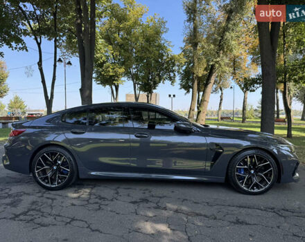 Серый БМВ M8 Gran Coupe, объемом двигателя 4.39 л и пробегом 52 тыс. км за 90000 $, фото 5 на Automoto.ua