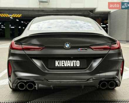Серый БМВ M8 Gran Coupe, объемом двигателя 4.4 л и пробегом 68 тыс. км за 86000 $, фото 6 на Automoto.ua
