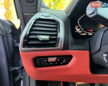 Серый БМВ M8 Gran Coupe, объемом двигателя 4.39 л и пробегом 52 тыс. км за 90000 $, фото 27 на Automoto.ua