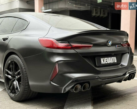 Серый БМВ M8 Gran Coupe, объемом двигателя 4.4 л и пробегом 68 тыс. км за 86000 $, фото 5 на Automoto.ua