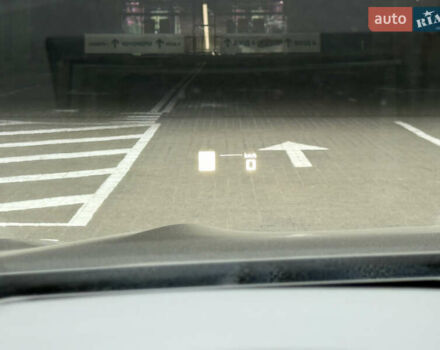 Серый БМВ M8 Gran Coupe, объемом двигателя 4.4 л и пробегом 68 тыс. км за 86000 $, фото 17 на Automoto.ua