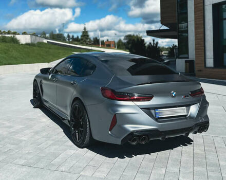 Серый БМВ M8 Gran Coupe, объемом двигателя 4.39 л и пробегом 76 тыс. км за 99500 $, фото 13 на Automoto.ua