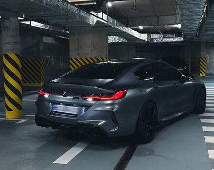 Серый БМВ M8 Gran Coupe, объемом двигателя 4.39 л и пробегом 76 тыс. км за 99500 $, фото 12 на Automoto.ua