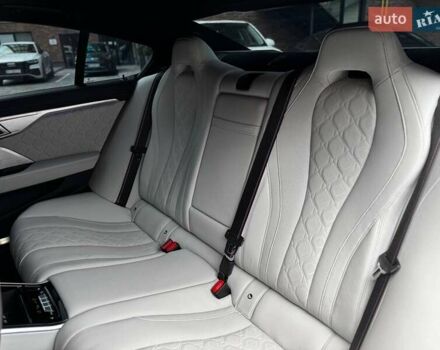 Синий БМВ M8 Gran Coupe, объемом двигателя 4.39 л и пробегом 48 тыс. км за 99000 $, фото 46 на Automoto.ua