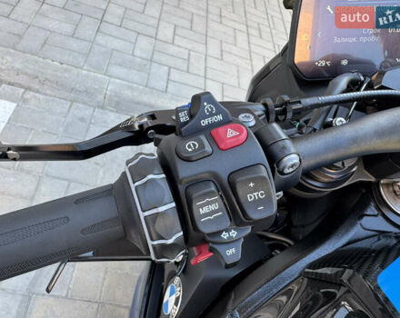 Черный БМВ M 1000R, объемом двигателя 1 л и пробегом 9 тыс. км за 30000 $, фото 9 на Automoto.ua