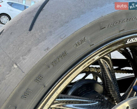 Черный БМВ M 1000R, объемом двигателя 1 л и пробегом 9 тыс. км за 30000 $, фото 5 на Automoto.ua