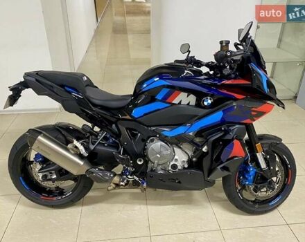 Черный БМВ M 1000XR, объемом двигателя 1 л и пробегом 1 тыс. км за 37222 $, фото 2 на Automoto.ua