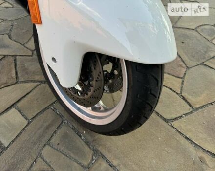 Белый БМВ R 1100RT, объемом двигателя 1.09 л и пробегом 51 тыс. км за 5100 $, фото 15 на Automoto.ua