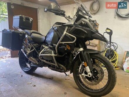 БМВ R 1200GS 2016 в Желтых Водах на Automoto.ua Черный БМВ R 1200GS, объемом двигателя 0 л и пробегом 84 тыс. км за 16000 $, фото 1 на Automoto.ua