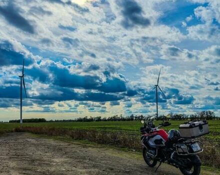 Красный БМВ R 1200GS, объемом двигателя 1.2 л и пробегом 87 тыс. км за 12000 $, фото 4 на Automoto.ua