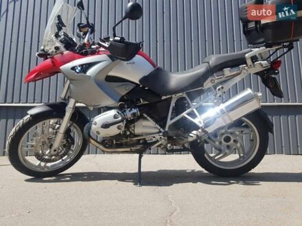 БМВ R 1200GS 2005 в Чернигове на Automoto.ua Красный БМВ R 1200GS, объемом двигателя 0 л и пробегом 20 тыс. км за 7700 $, фото 1 на Automoto.ua