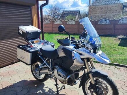 Серый БМВ R 1200GS, объемом двигателя 1.17 л и пробегом 67 тыс. км за 8000 $, фото 1 на Automoto.ua