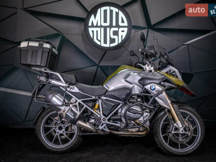 БМВ R 1200GS 2015 у Києві на Automoto.ua Сірий БМВ R 1200GS, об'ємом двигуна 1.17 л та пробігом 60 тис. км за 13500 $, фото 1 на Automoto.ua